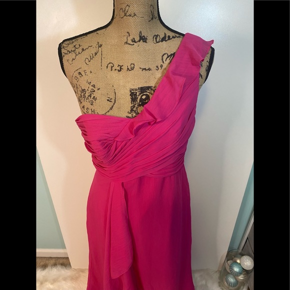 #153 David’s Bridal One Shoulder Cascading Gown size 10 - Picture 5 of 12